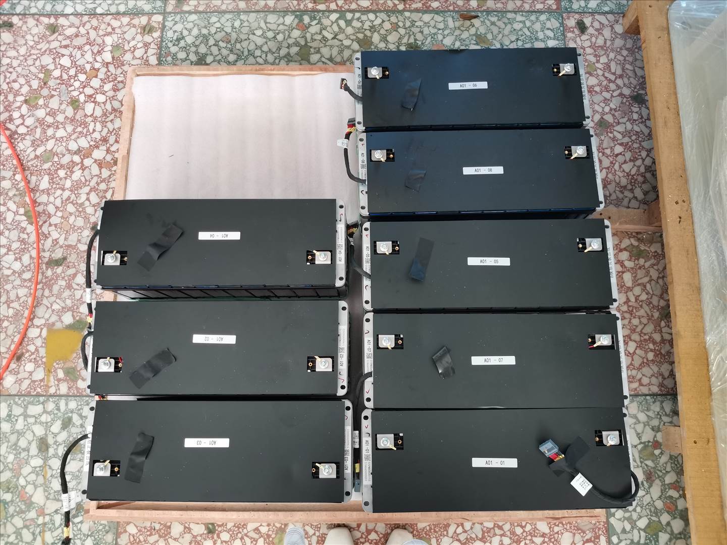 矿用电机车锂电池的机盖能打开吗?