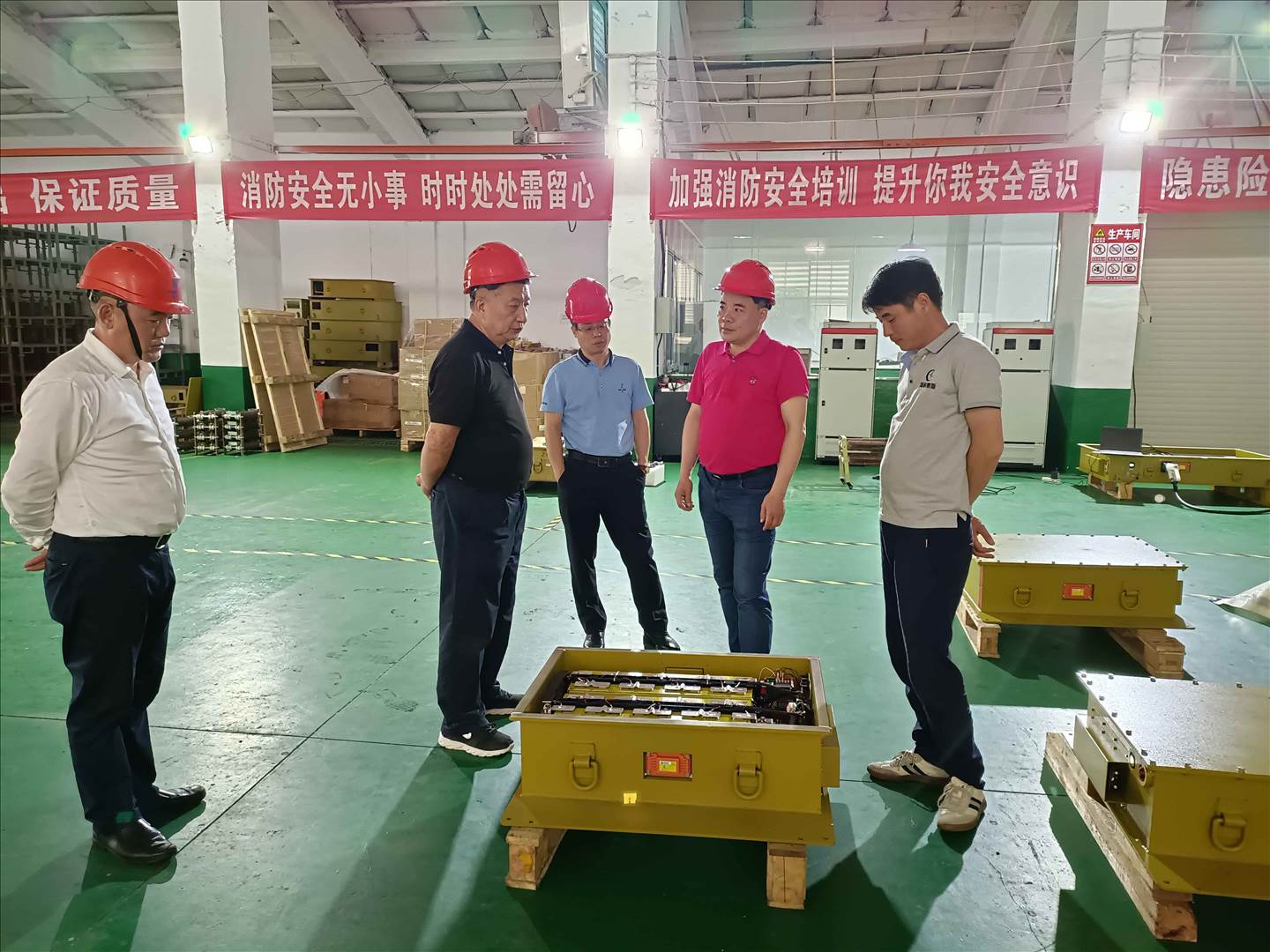 省人大常委会秘书长彭宪法莅临晟科赛斯新能源指导工作